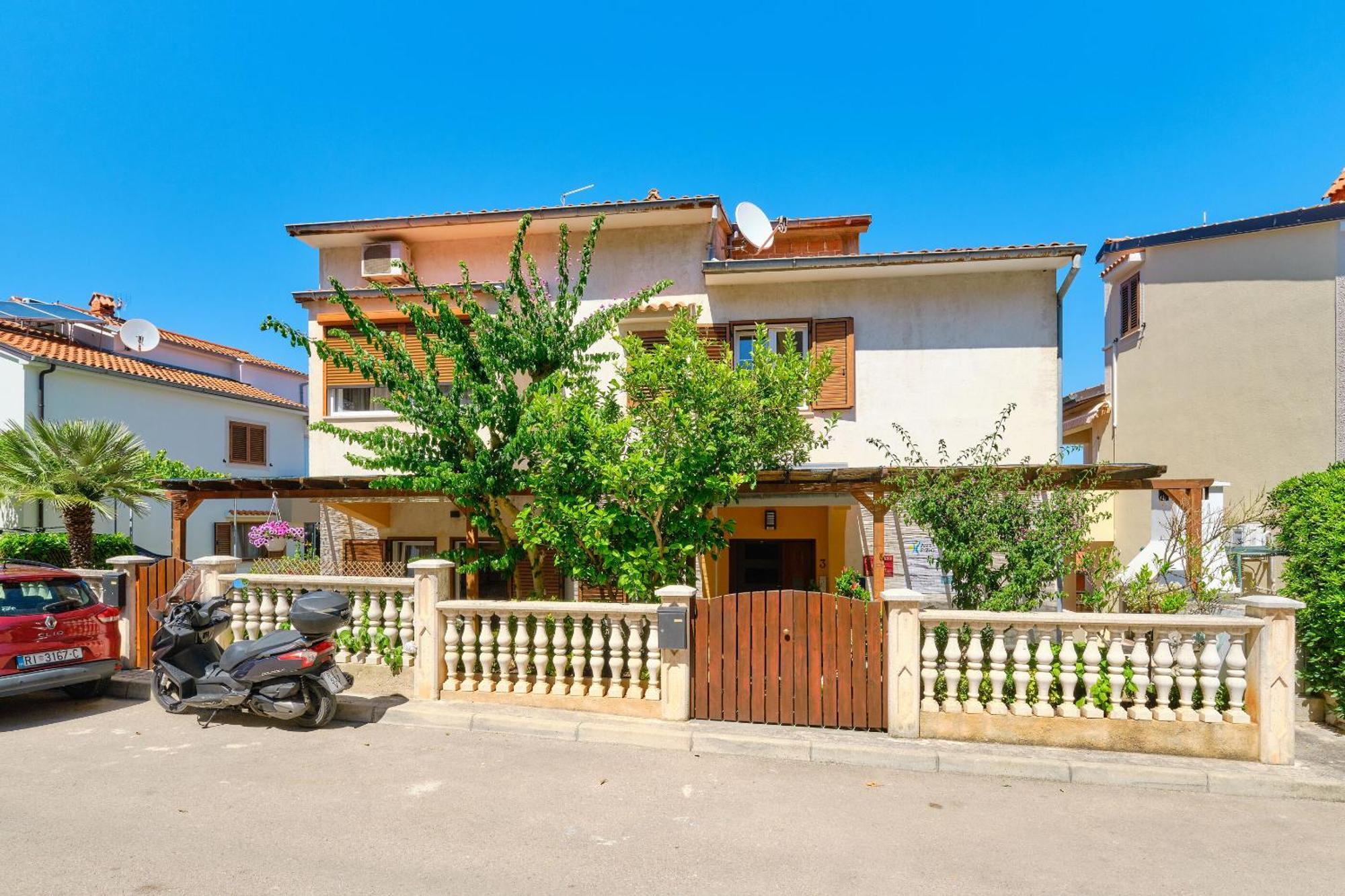 Apartments Enna Mali Losinj Exterior photo