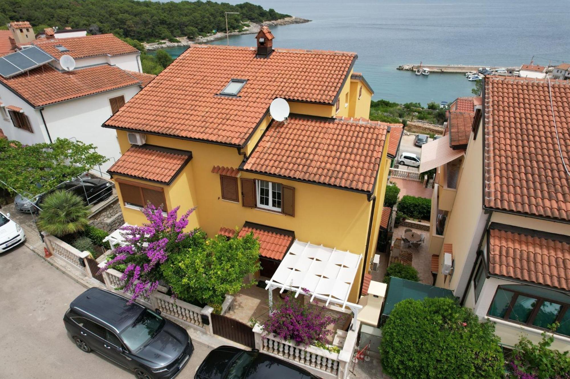 Apartments Enna Mali Losinj Exterior photo